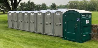 Best Standard Portable Toilet Rental  in Green, OR
